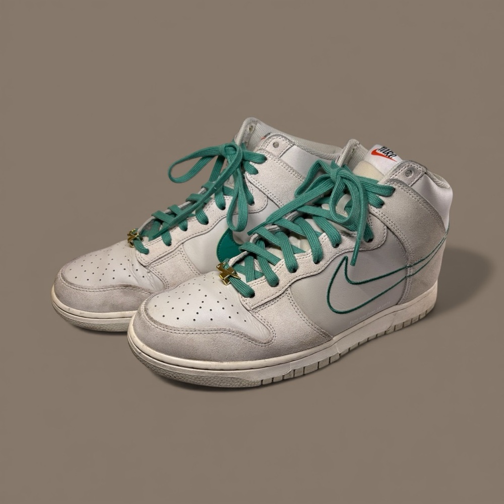 Nike Dunk High SE First Use Sail Light Bone/Green, Size 12M